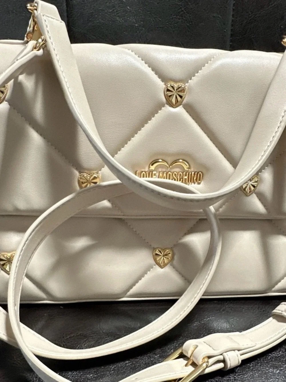 Love Moschino Cream Quilted Top-Handle Crossbody with Gold Hearts. Y2k must have